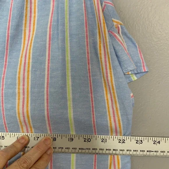 Crown & Ivy blue linen blend striped flutter sleeve split v‎ neck blouse. Size M - Picture 4 of 6